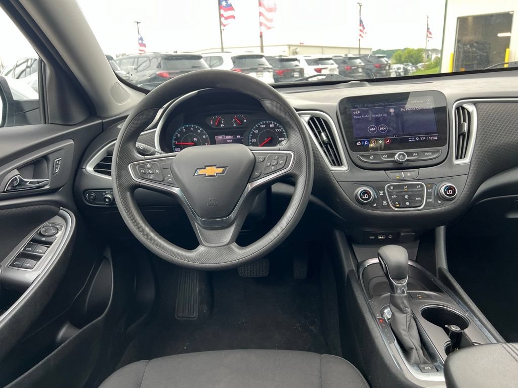 Used 2024 Chevrolet Malibu LT FWD image 30