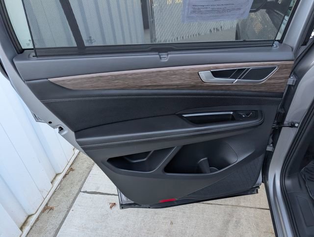 Used 2025 Volkswagen Atlas SEL image 21