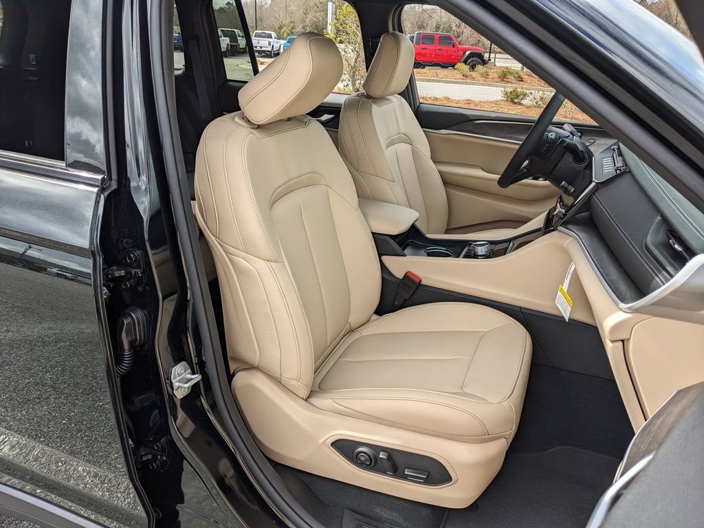 New 2026 Jeep Grand Cherokee Limited RWD image 47