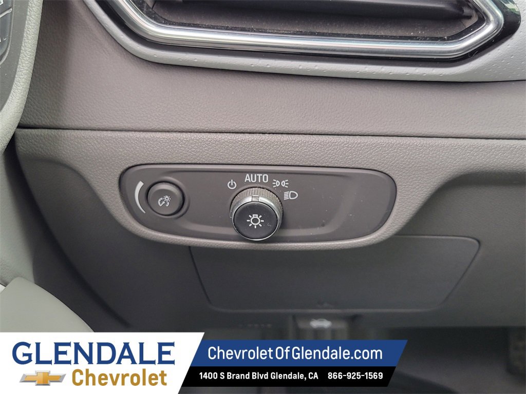 Certified 2022 Chevrolet Bolt EUV Premier w/ Sun & Sound Package image 22