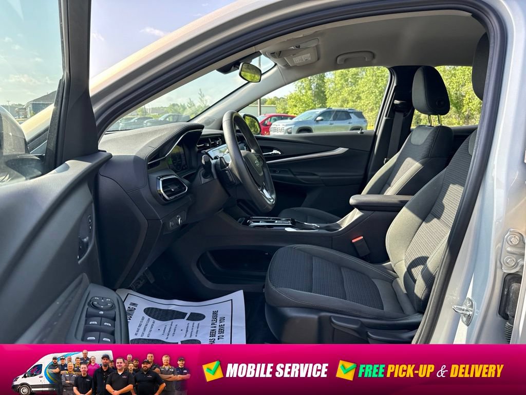 Used 2023 Chevrolet Bolt EUV LT w/ Driver Confidence Package FWD image 21