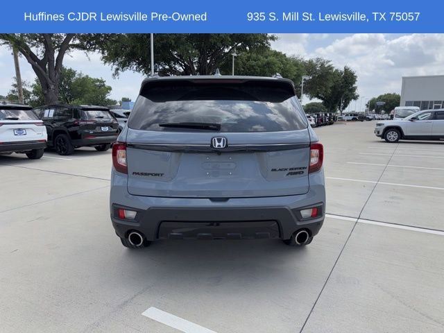 Used 2024 Honda Passport Black Edition image 4