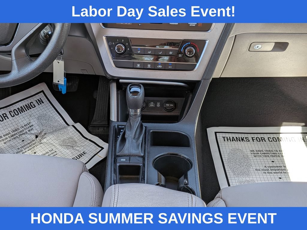 Used 2015 Hyundai Sonata SE w/ Option Group 09 FWD image 17