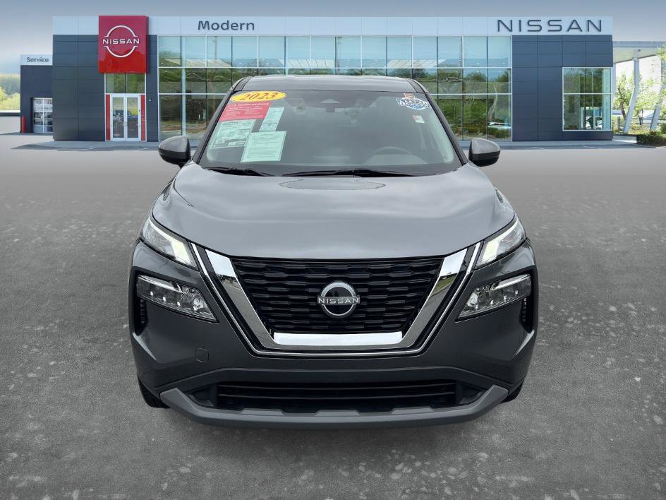 Certified 2023 Nissan Rogue SV FWD image 2