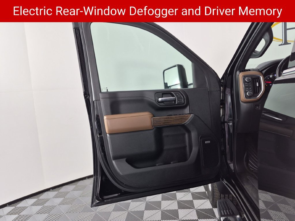 Used 2020 Chevrolet Silverado 2500 High Country w/ Z71 Off-Road Package AWD/4WD image 14