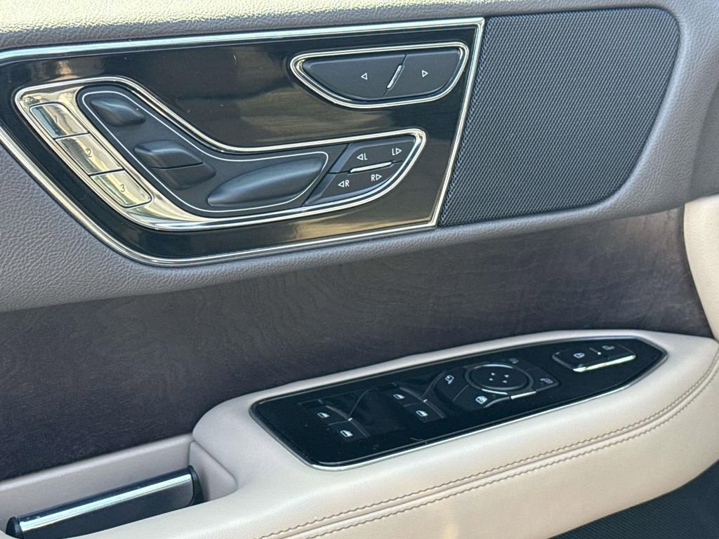Certified 2023 Lincoln Navigator Reserve image 23