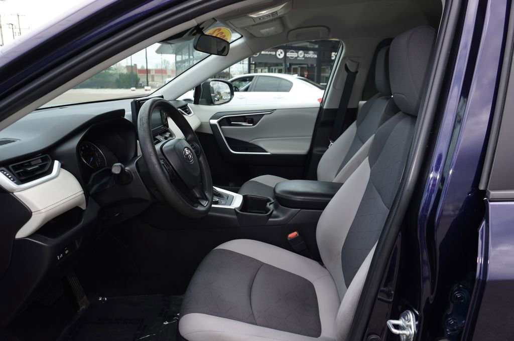 Used 2022 Toyota RAV4 XLE image 22