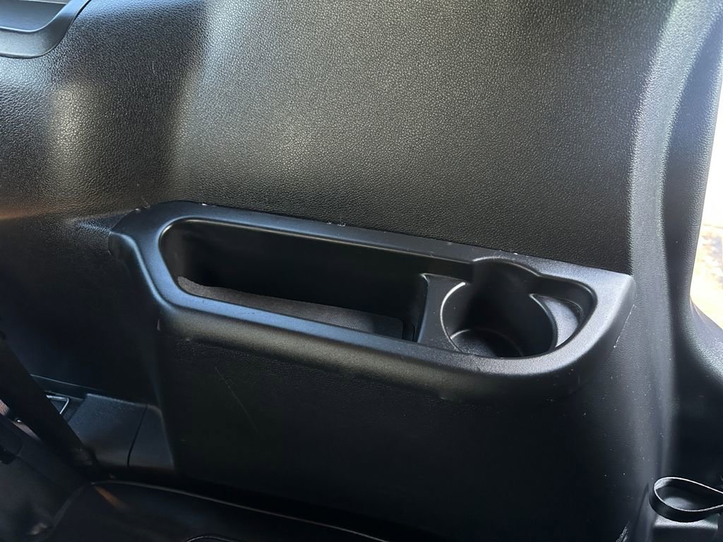 Used 2017 Ford Explorer Platinum image 39