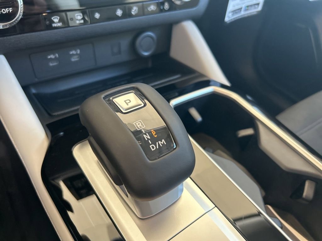 New 2026 Mitsubishi Outlander SE image 8