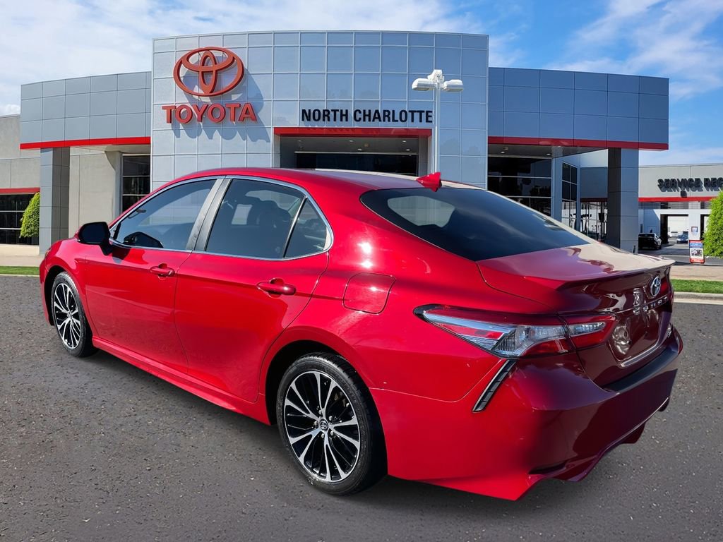 Used 2020 Toyota Camry SE image 7