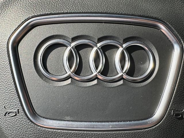 Used 2021 Audi RS Q8 w/ Interior Protection Package image 33