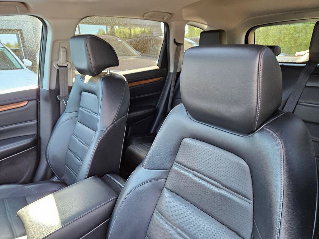 Used 2017 Honda CR-V Touring image 17