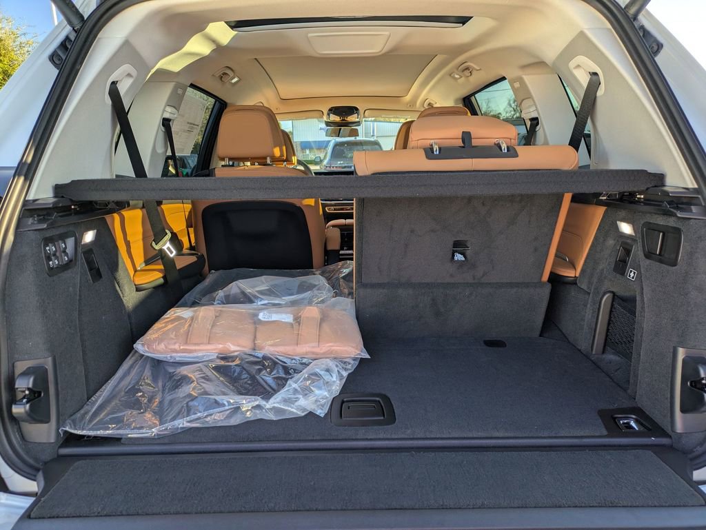 New 2026 BMW X7 xDrive40i AWD/4WD image 24