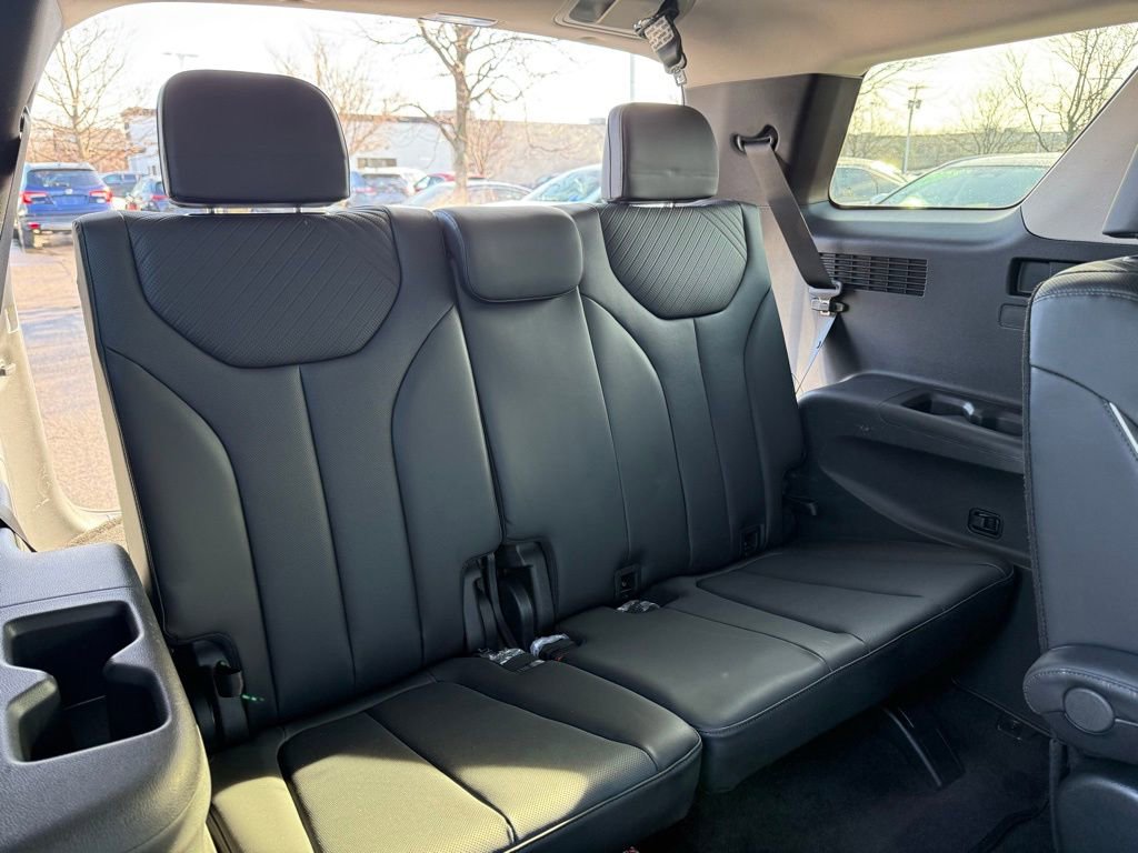 Used 2025 Hyundai Palisade SEL image 18
