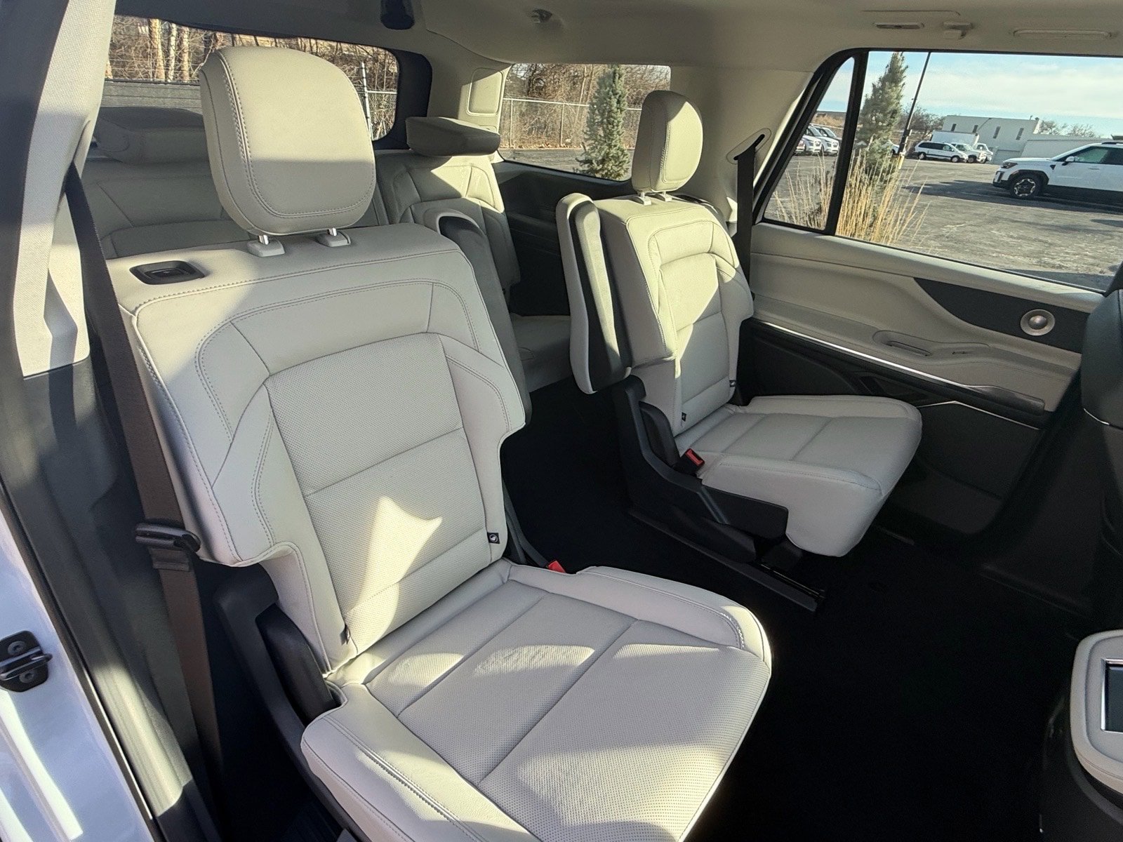 New 2026 Lincoln Navigator Reserve AWD/4WD image 15