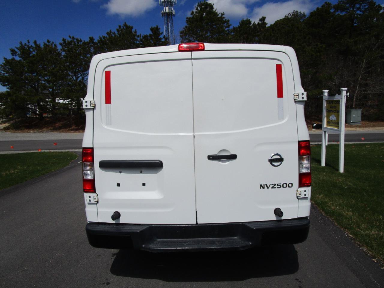 Used 2017 Nissan NV 2500 S w/ Power Basic Package RWD image 6
