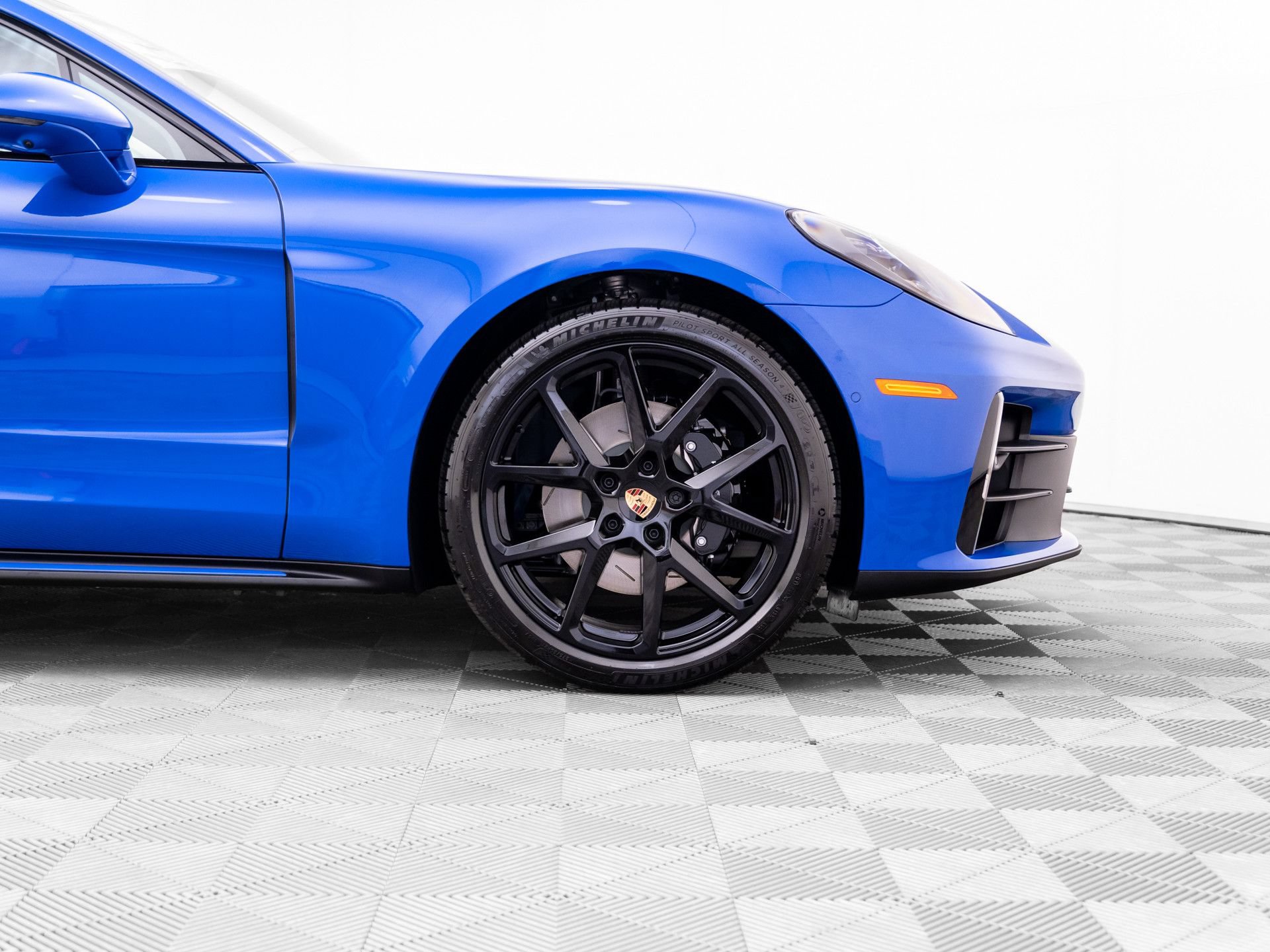 New 2026 Porsche Panamera 4 AWD/4WD image 32