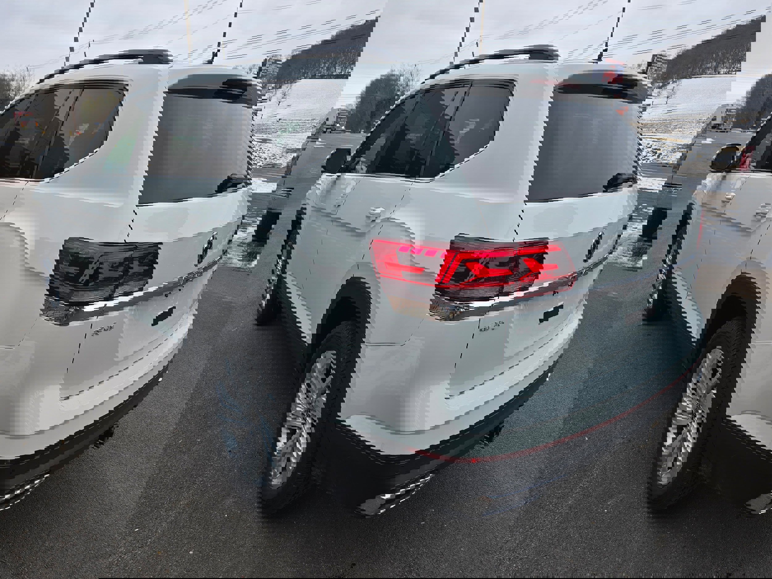 Used 2022 Volkswagen Atlas SE AWD/4WD image 5