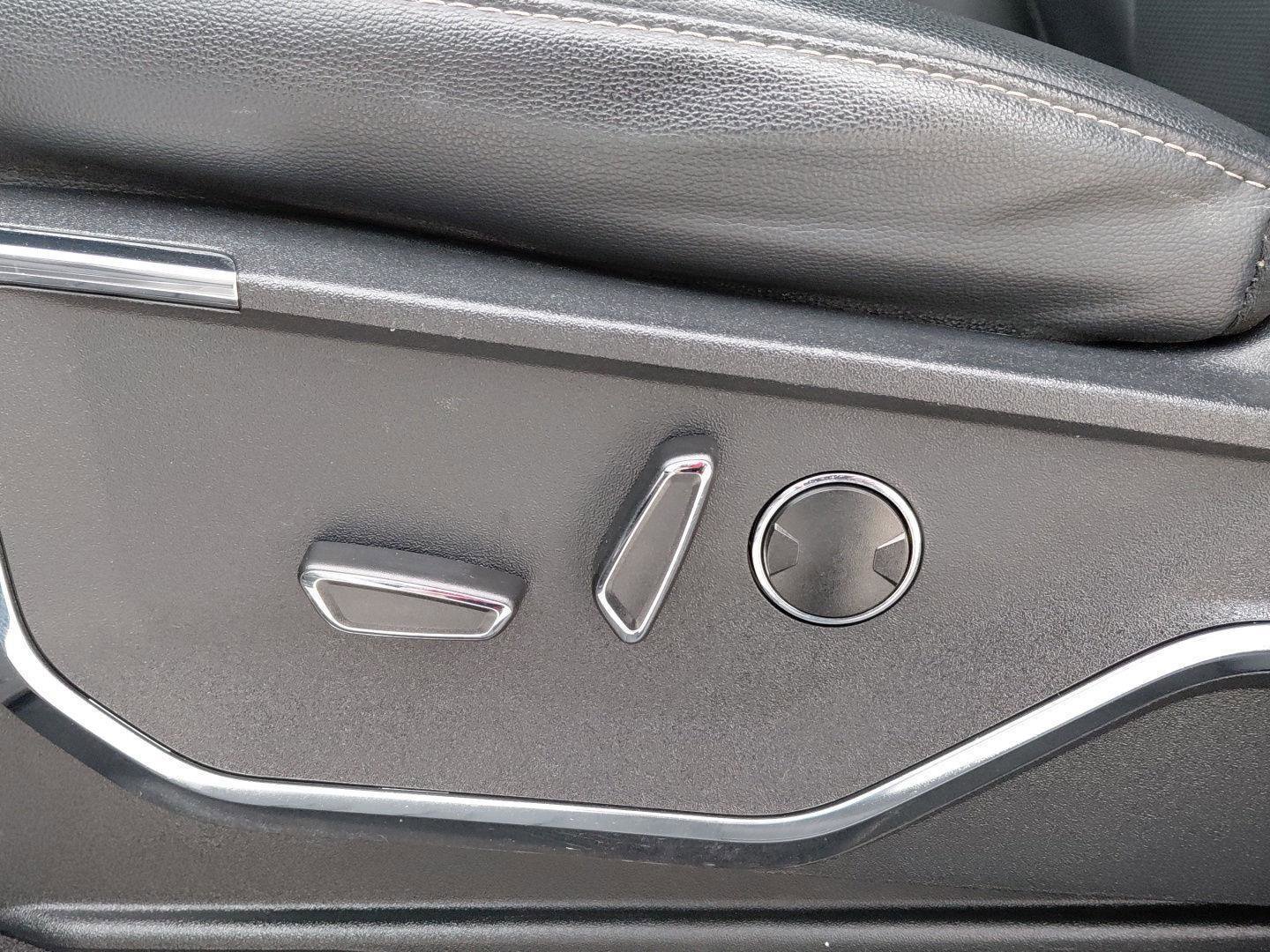 Used 2023 Ford F150 Lariat w/ Equipment Group 502A High image 25