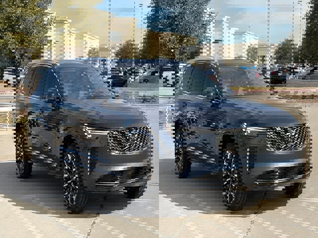 New 2026 Volvo XC90 B6 Ultra w/ Protection Package Premier AWD/4WD image 4