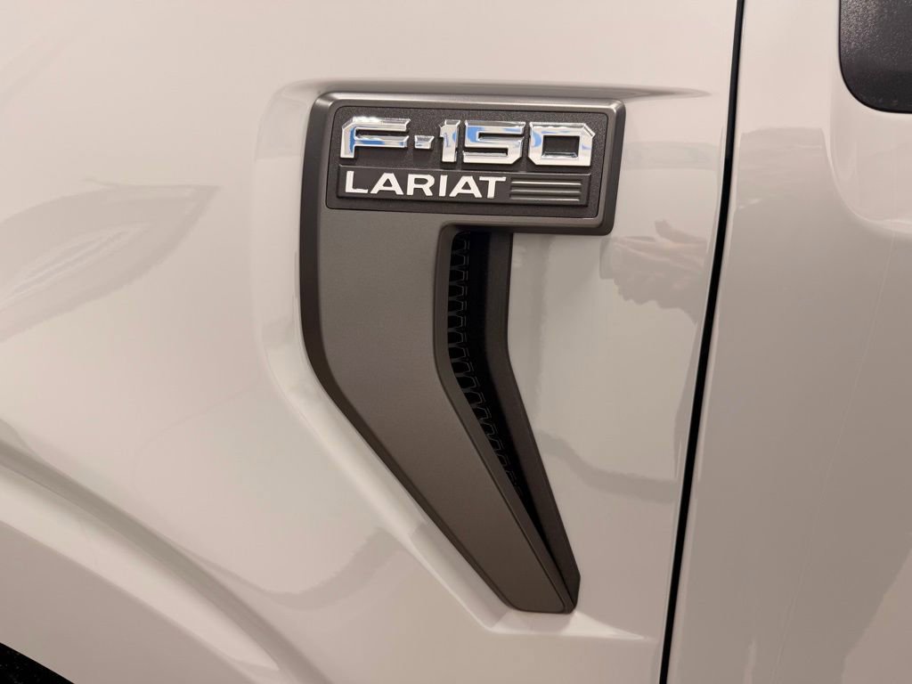 Used 2023 Ford F150 Lariat w/ Equipment Group 502A High image 22