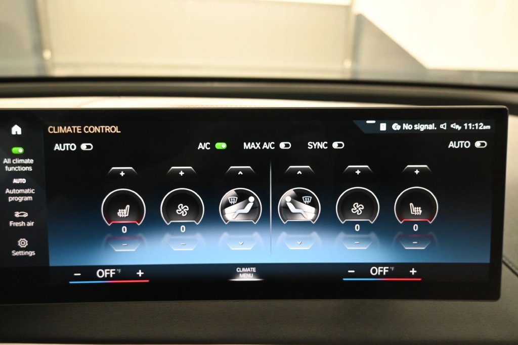 Used 2022 BMW iX xDrive50 w/ Premium Package AWD/4WD image 12