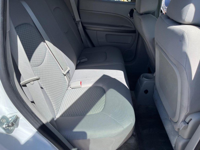 Used 2011 Chevrolet HHR LS FWD image 8