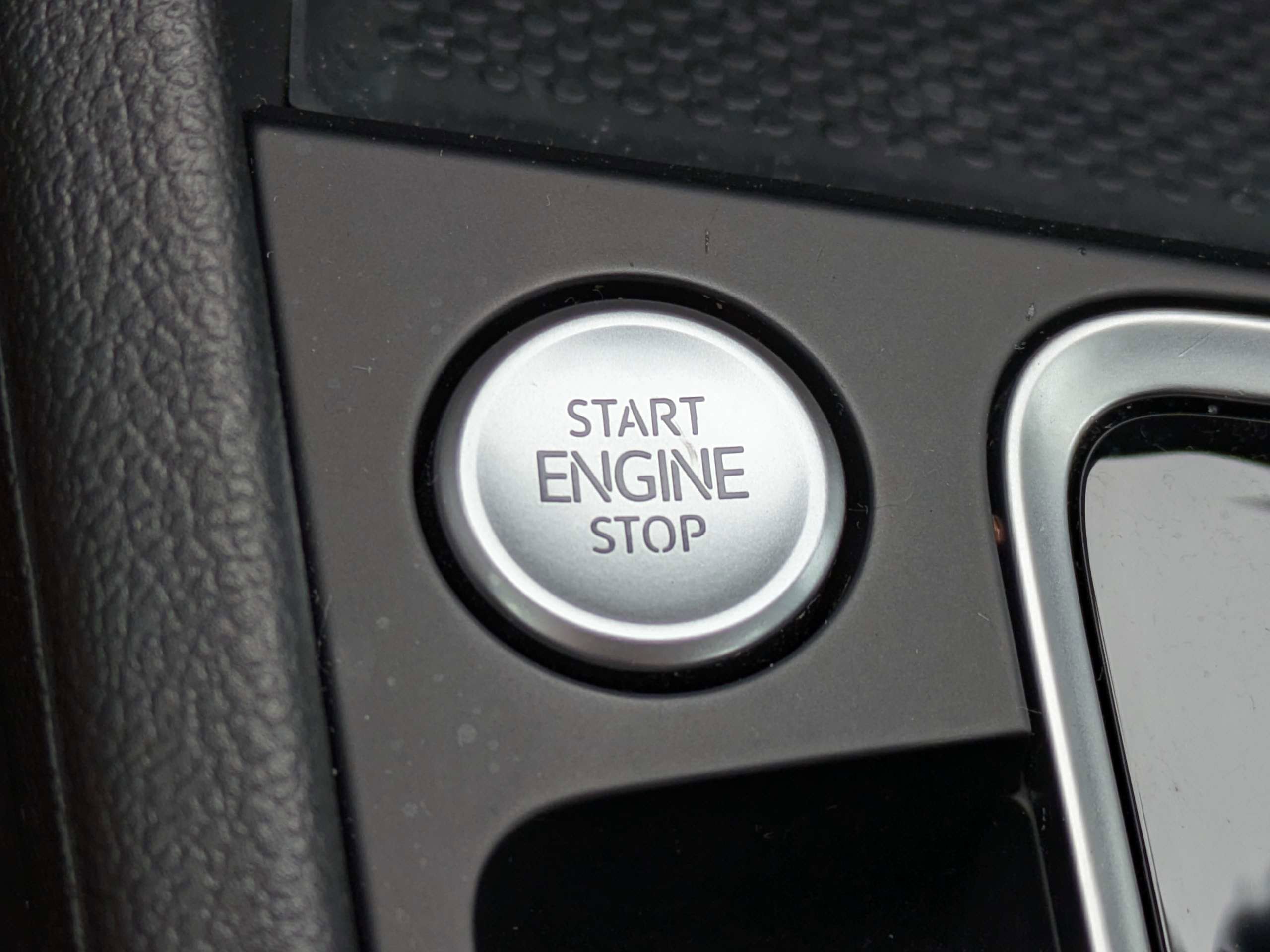 Certified 2019 Volkswagen Jetta GLI image 25