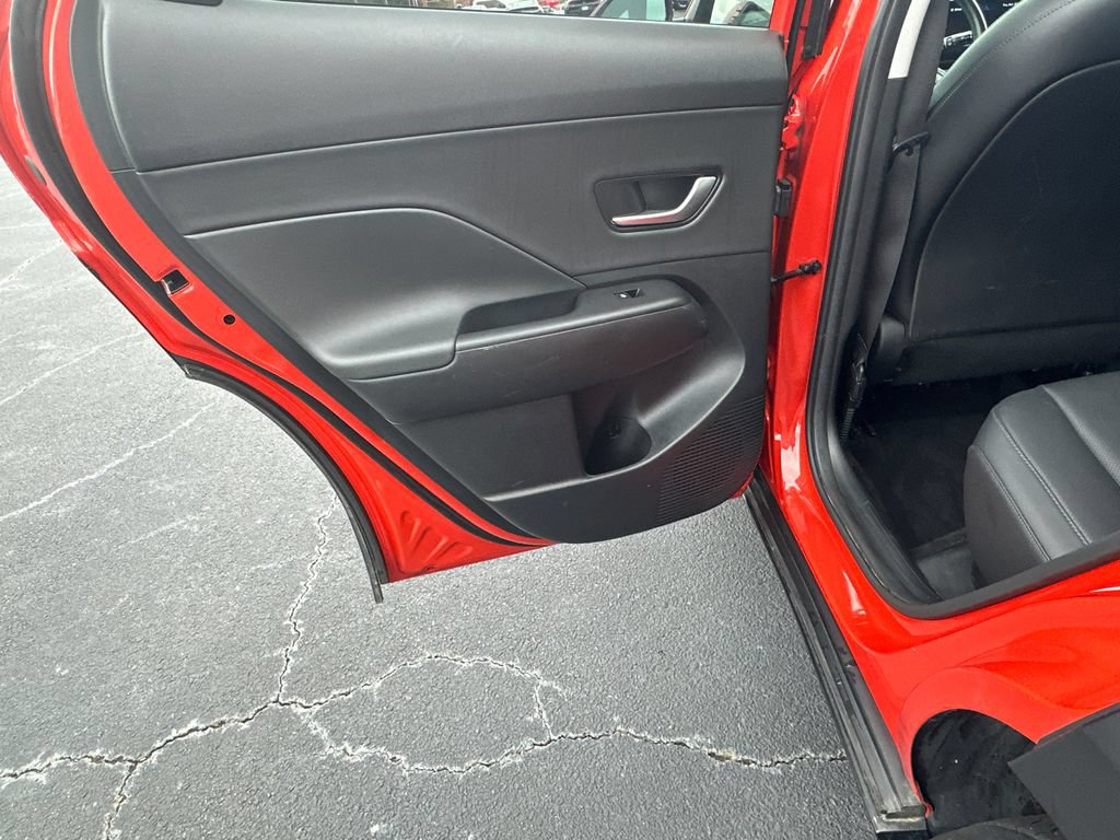 Used 2024 Hyundai Kona Limited FWD image 22