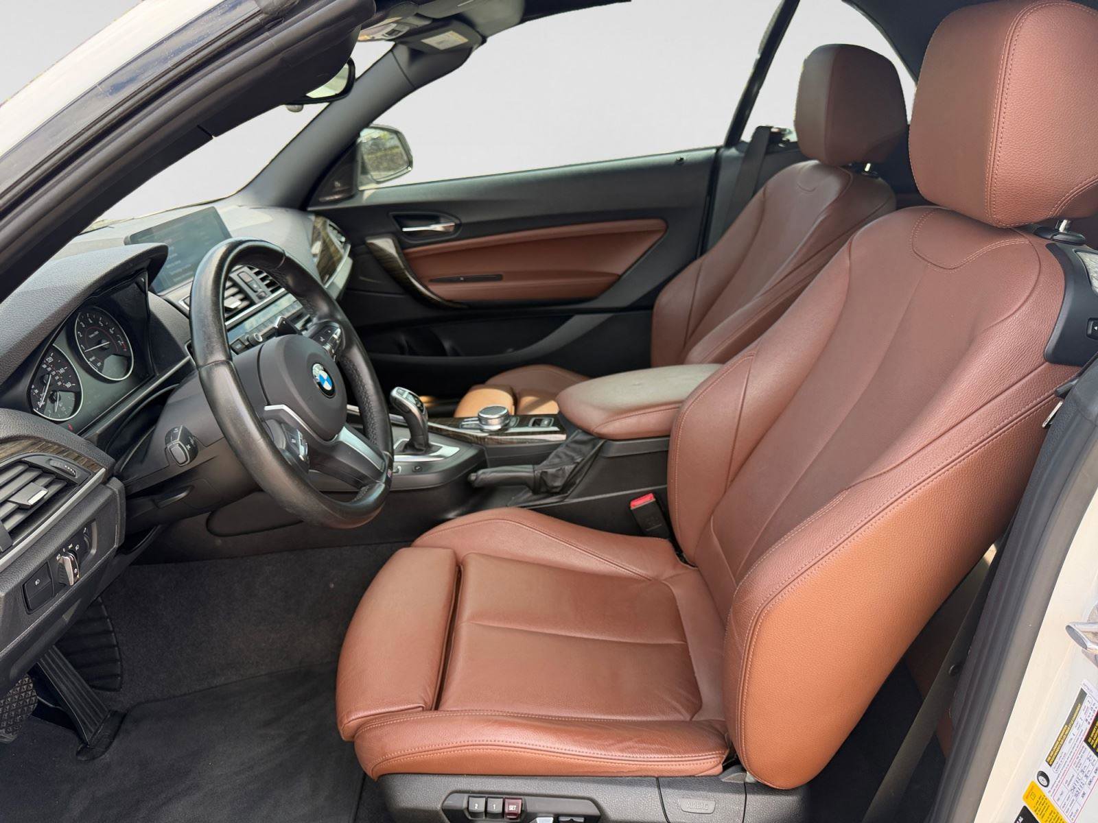 Used 2017 BMW 230i Convertible image 11