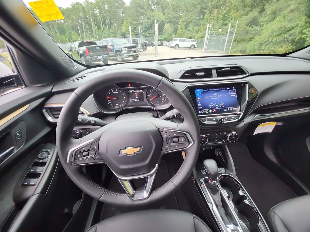 Certified 2023 Chevrolet TrailBlazer ACTIV w/ Sun and Liftgate Package image 15