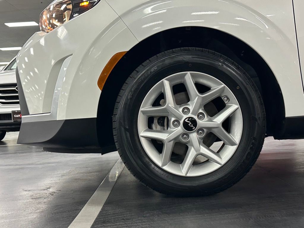 Used 2024 Kia Soul LX w/ Option Group 015 image 12