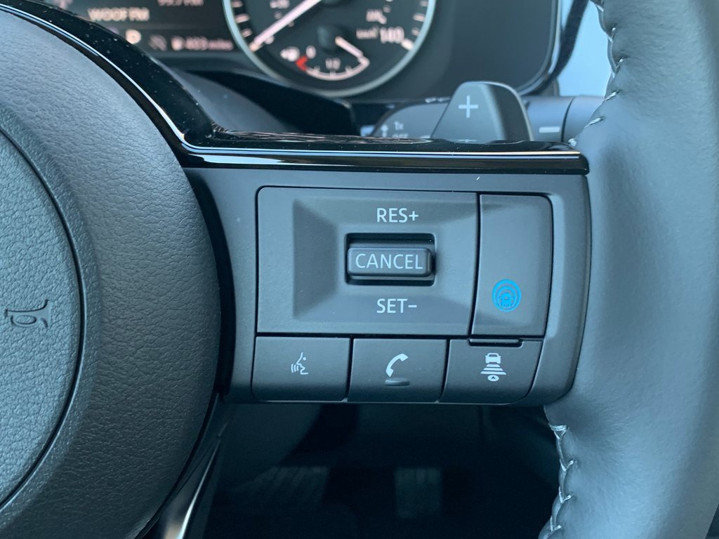 New 2025 Nissan Pathfinder SL image 15