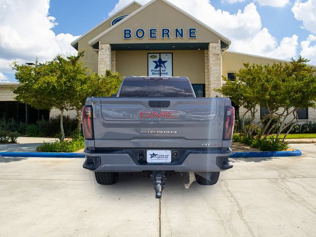 Used 2025 GMC Sierra 2500 AT4 w/ AT4 Premium Plus Package AWD/4WD image 3
