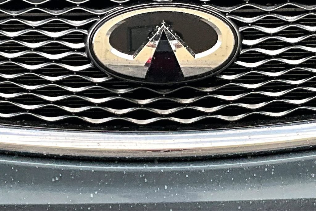 Certified 2023 INFINITI QX50 Luxe FWD image 12