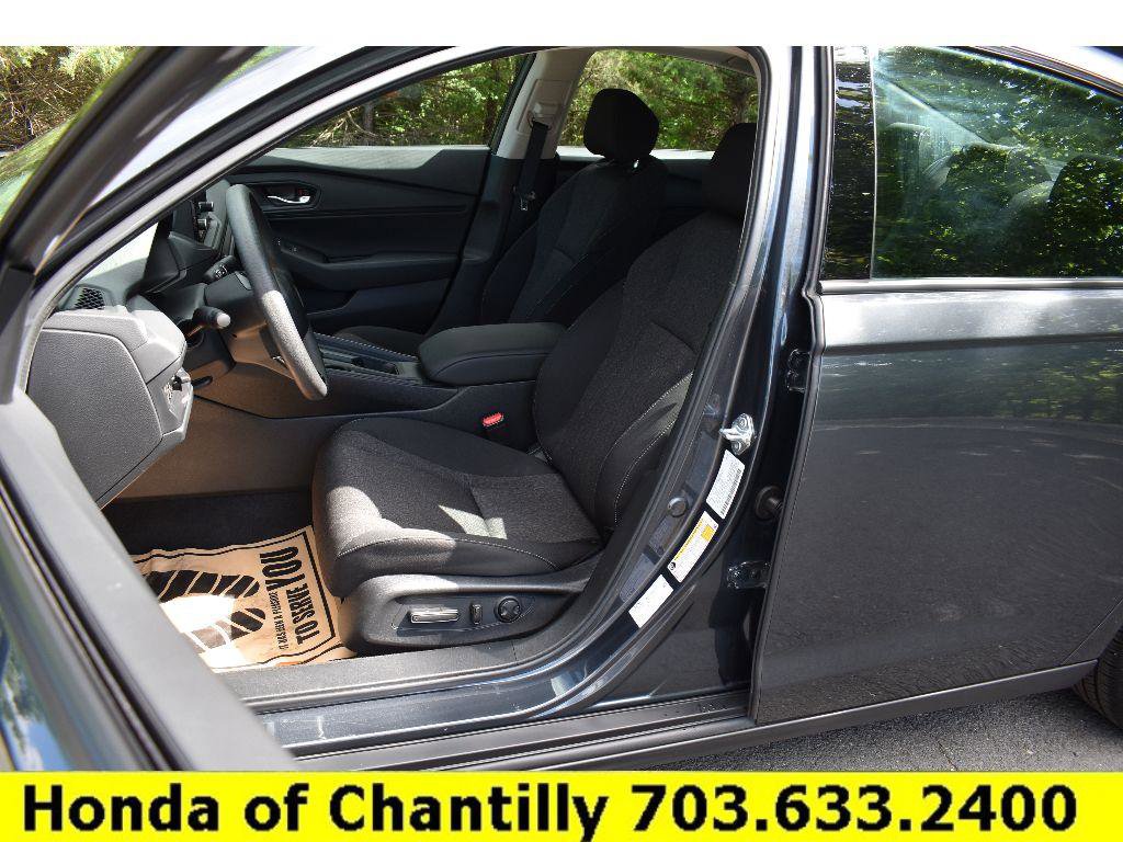 Used 2025 Honda Accord SE image 26