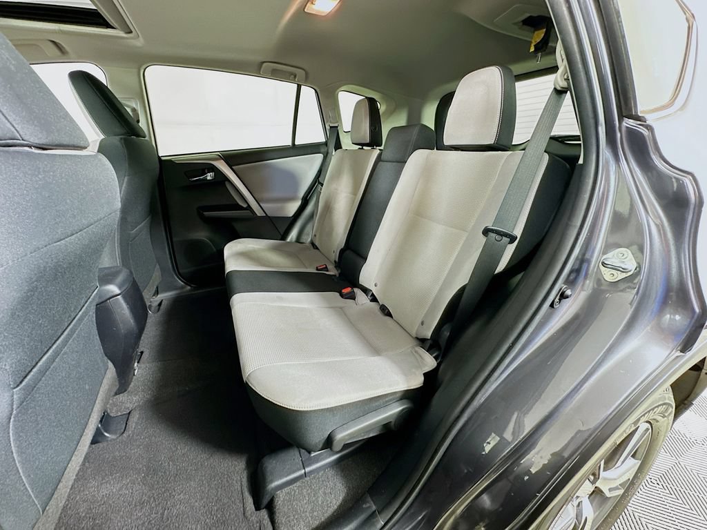 Used 2016 Toyota RAV4 XLE FWD image 28