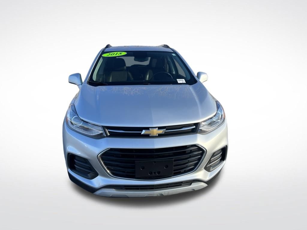 Used 2018 Chevrolet Trax LT w/ LT Convenience Package image 9