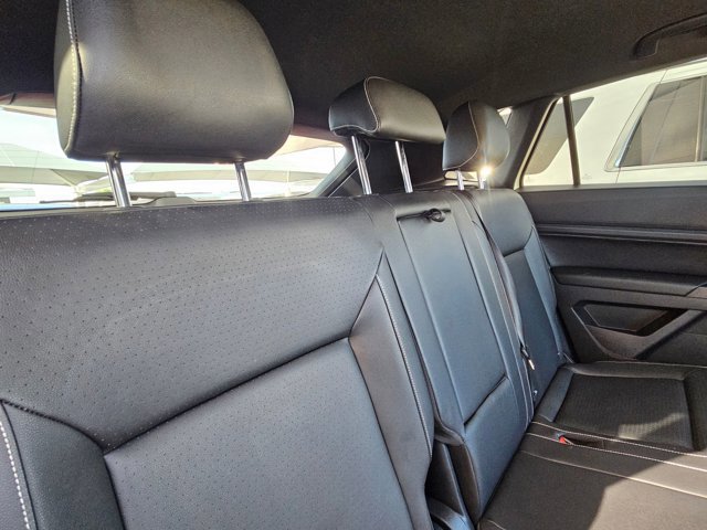 Used 2020 Volkswagen Atlas Cross Sport SE FWD image 21