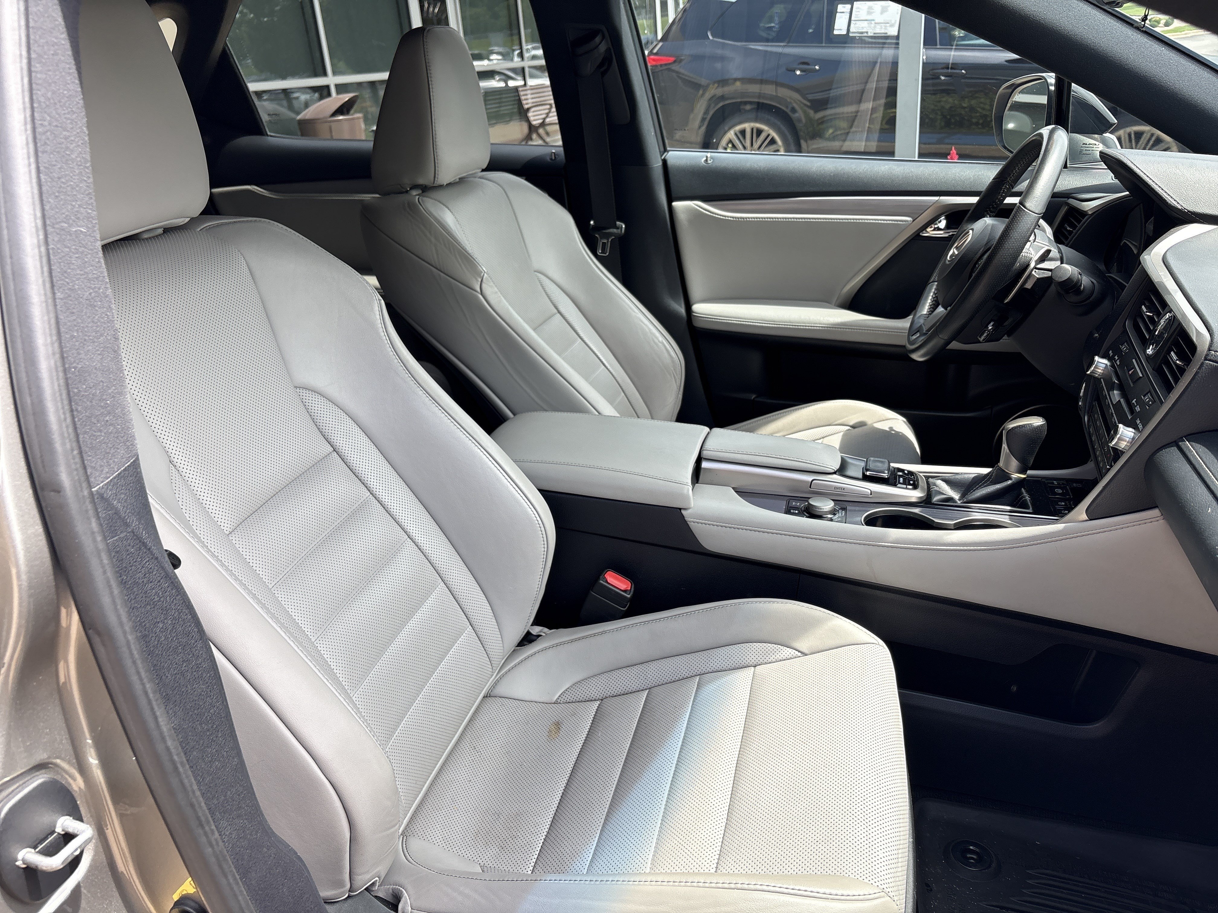 Used 2017 Lexus RX 350 F Sport w/ Cold Weather Package AWD/4WD image 33