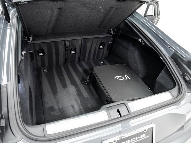 Certified 2025 Porsche Panamera 4 image 29