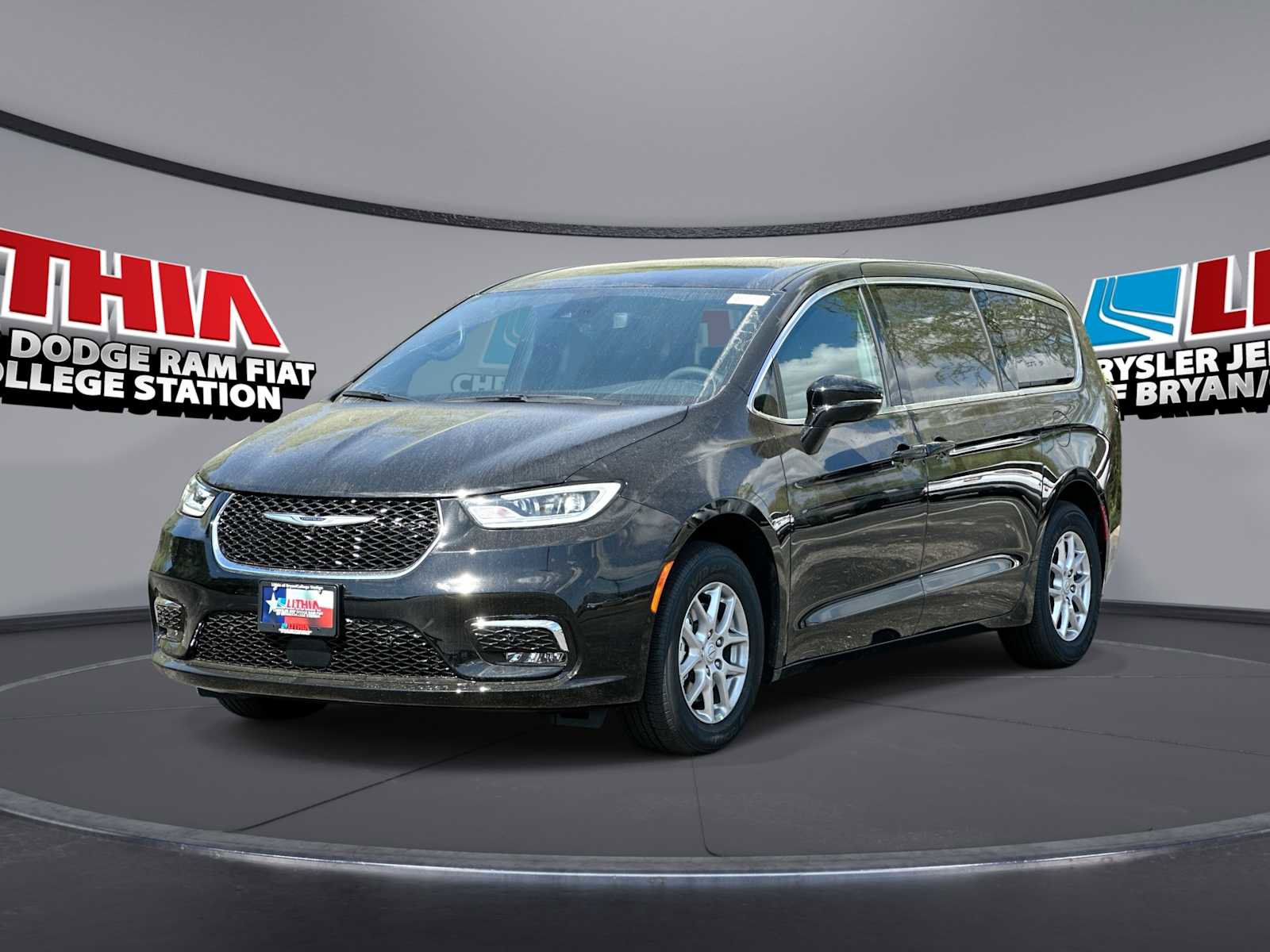 New 2026 Chrysler Pacifica Select