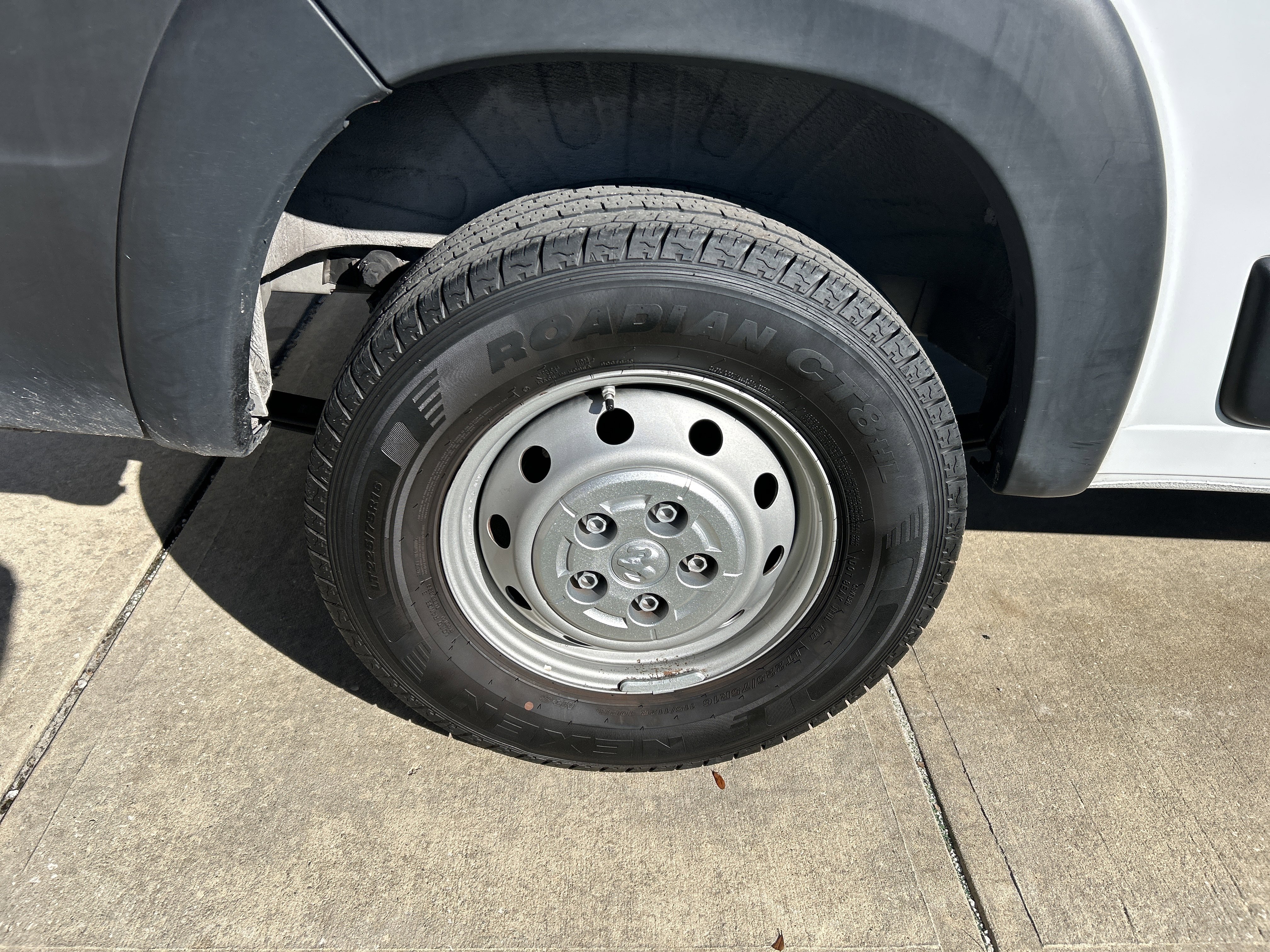 Used 2023 RAM ProMaster 2500 image 9