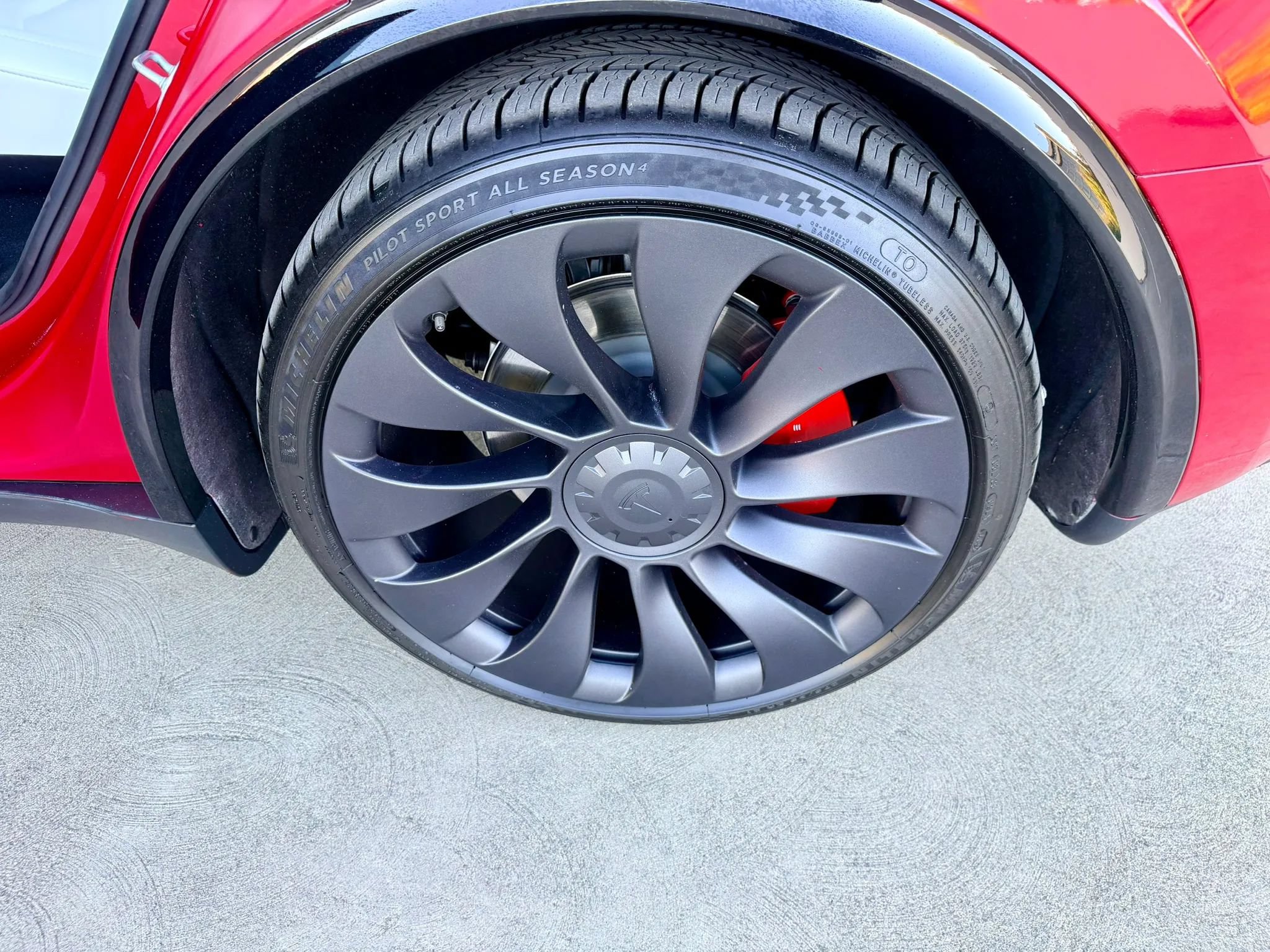 Used 2023 Tesla Model Y Long Range AWD/4WD image 37