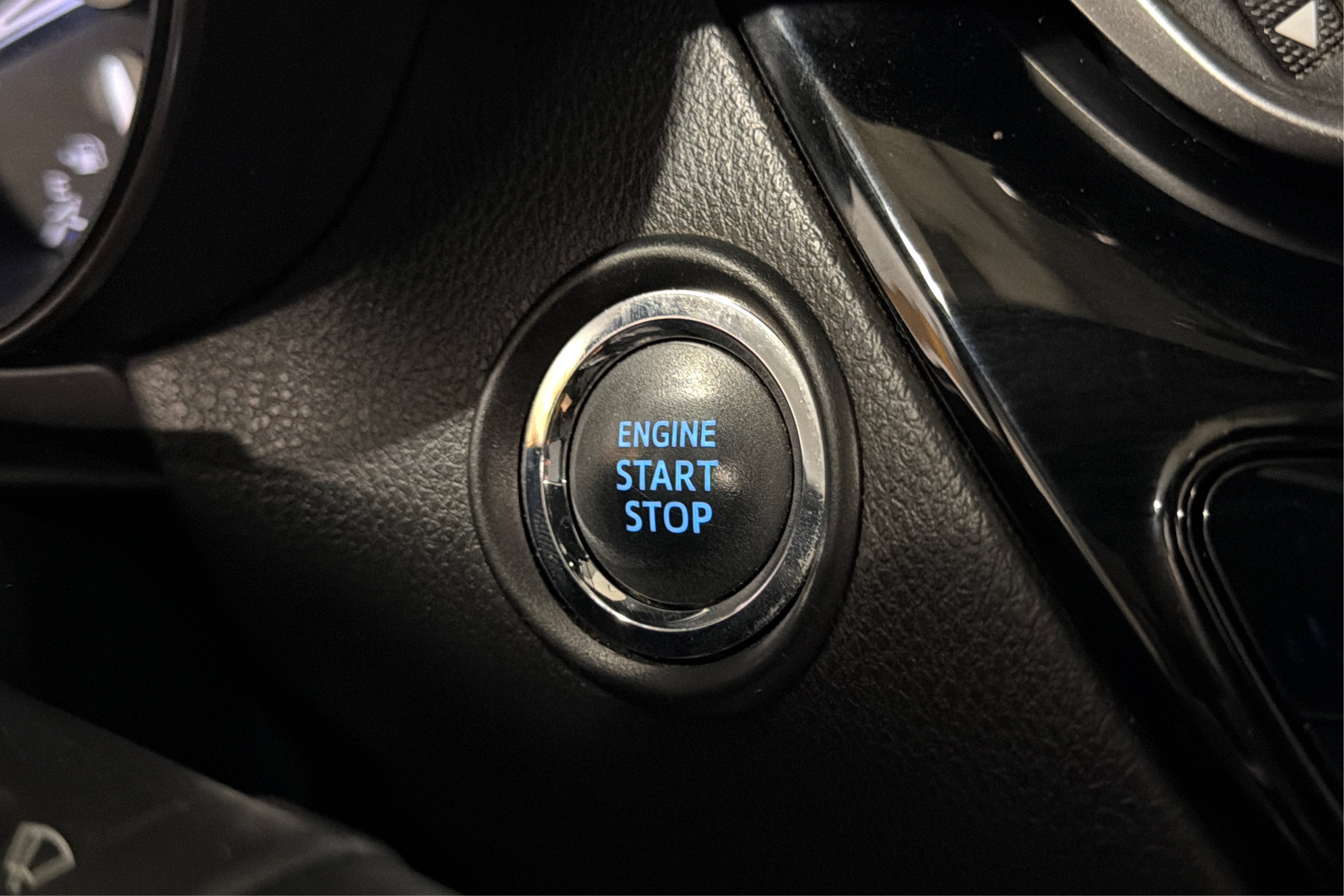 Used 2022 Toyota C-HR Nightshade FWD image 31