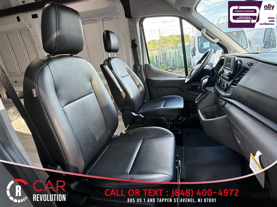 Used 2025 Ford Transit 250 148 High Roof AWD image 29