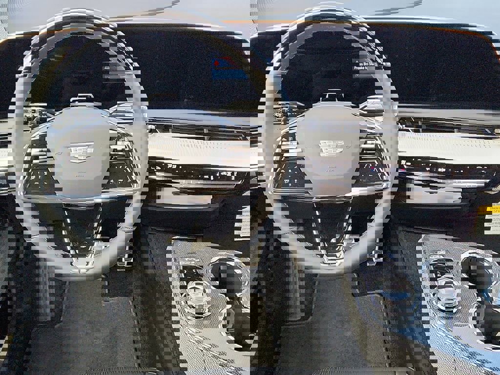 New 2026 Cadillac Optiq Luxury 2 image 13