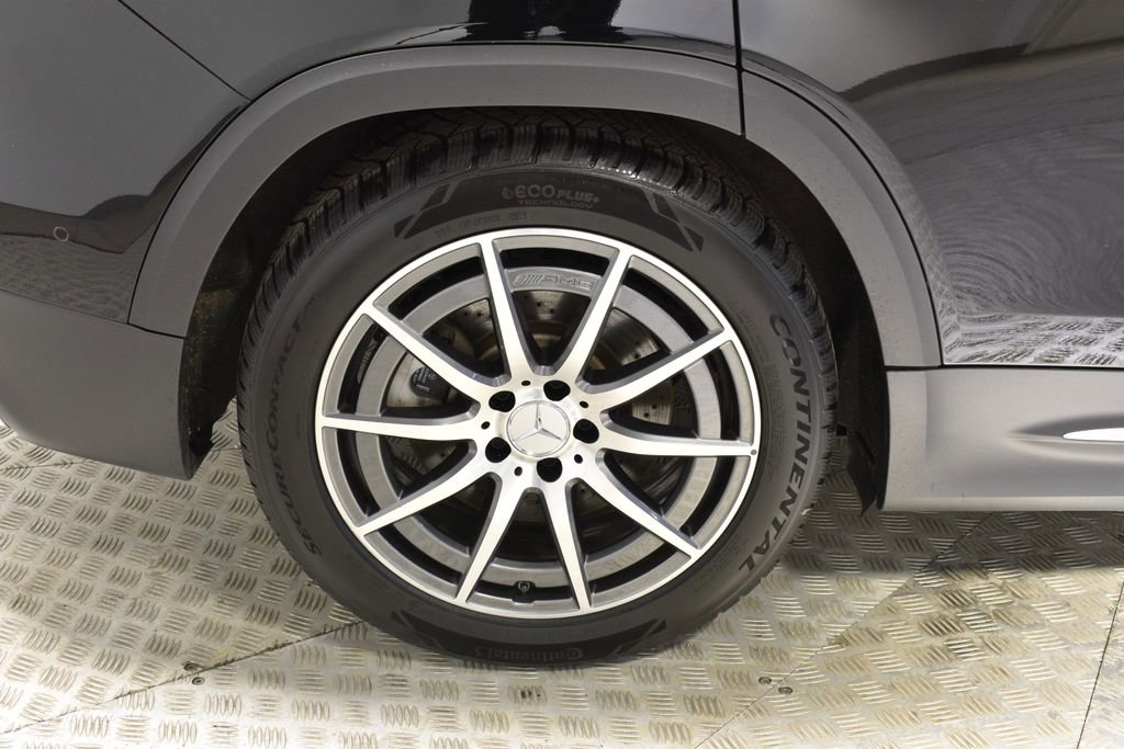 Used 2023 Mercedes-Benz GLB 35 AMG 4MATIC image 38