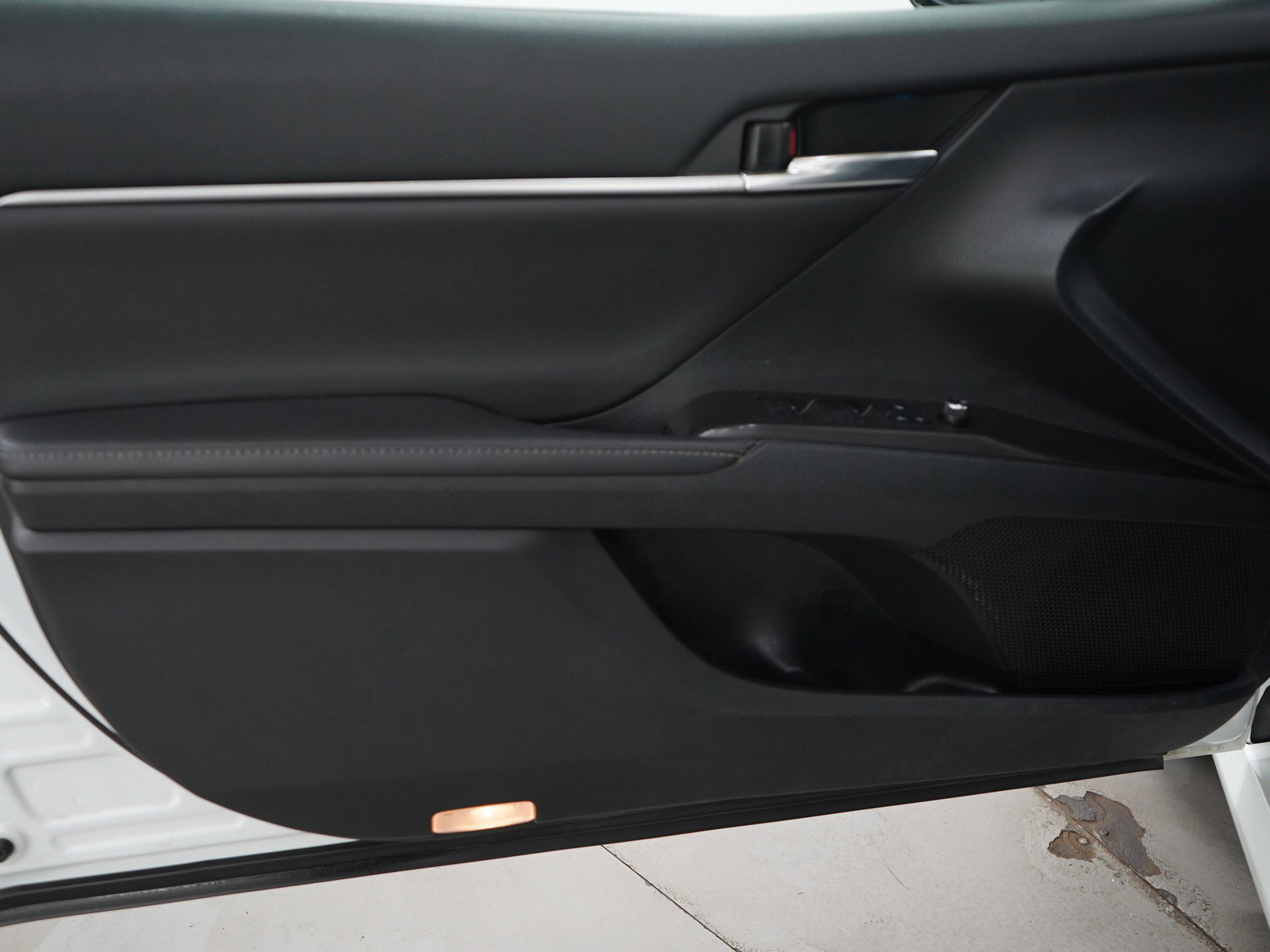 Used 2022 Toyota Camry XLE image 15