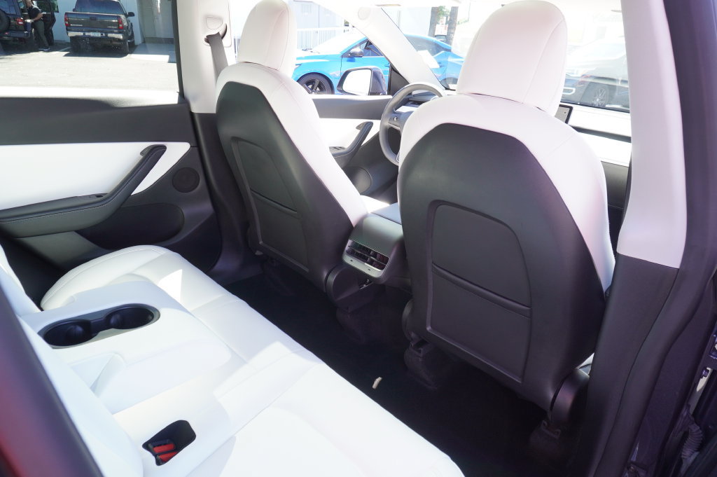 Used 2021 Tesla Model Y Long Range AWD/4WD image 14